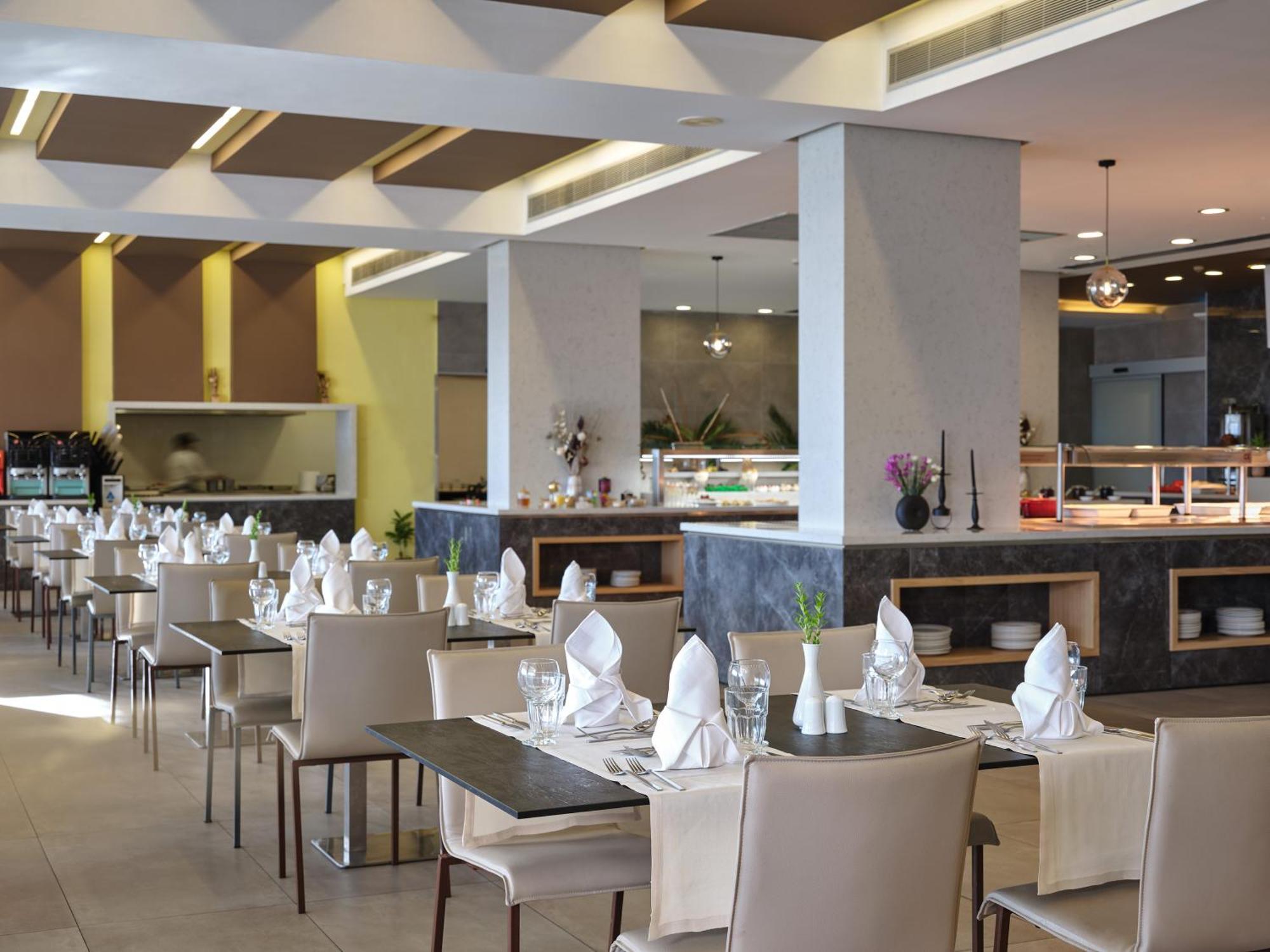 Atlantica Mikri Poli Crete Hotel Makriyialos Bagian luar foto