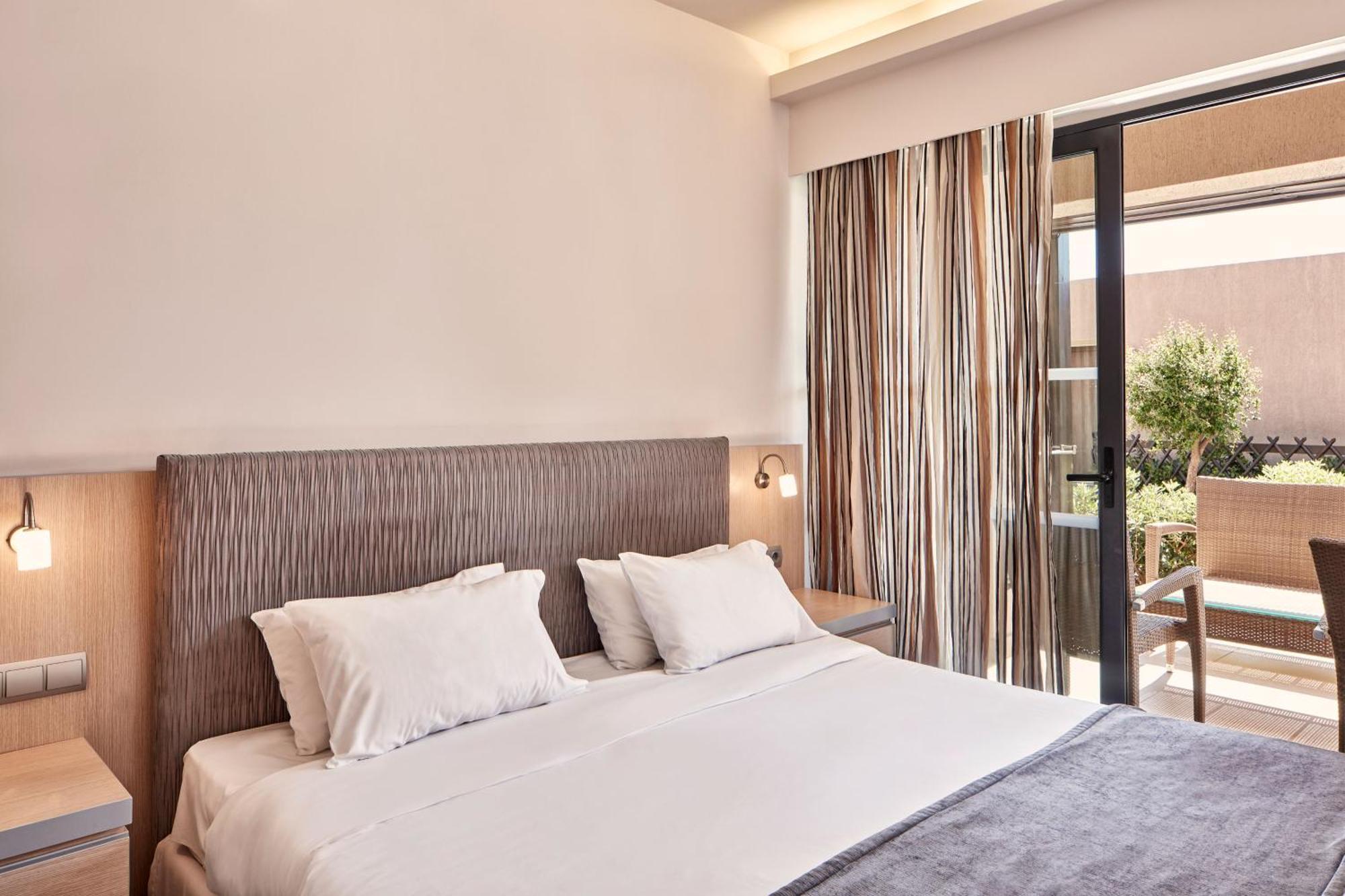 Atlantica Mikri Poli Crete Hotel Makriyialos Bagian luar foto